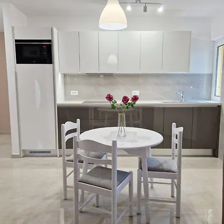 ゲストハウス Sunshine 2 3*