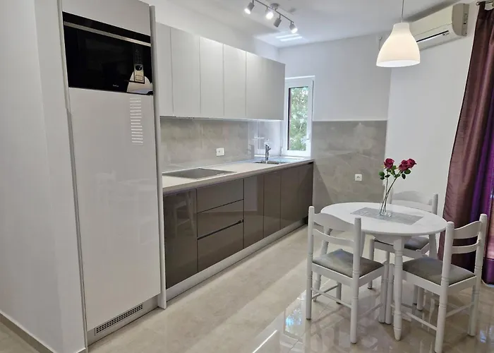 Sunshine 2 Gasthuis Baška