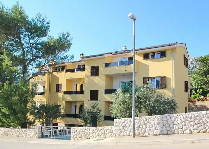 Sunshine 2 3* Baška