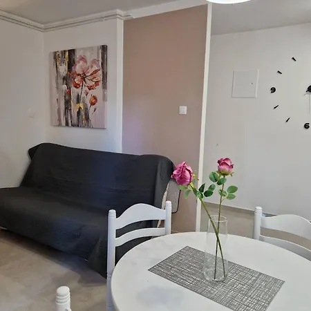 Sunshine 2 Guest house Baska (Krk)