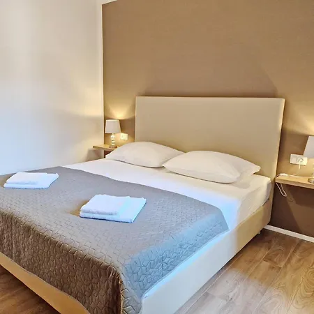 Guest house Sunshine 2 Baska (Krk)