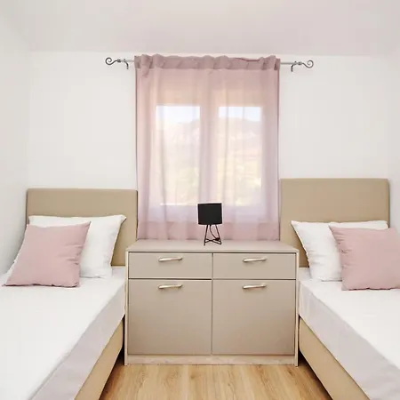 Pensjonat Sunshine 2