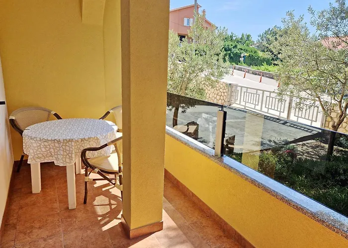 Sunshine 2 3* باشْكا