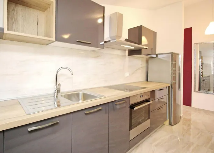 Sunshine 2 باشْكا